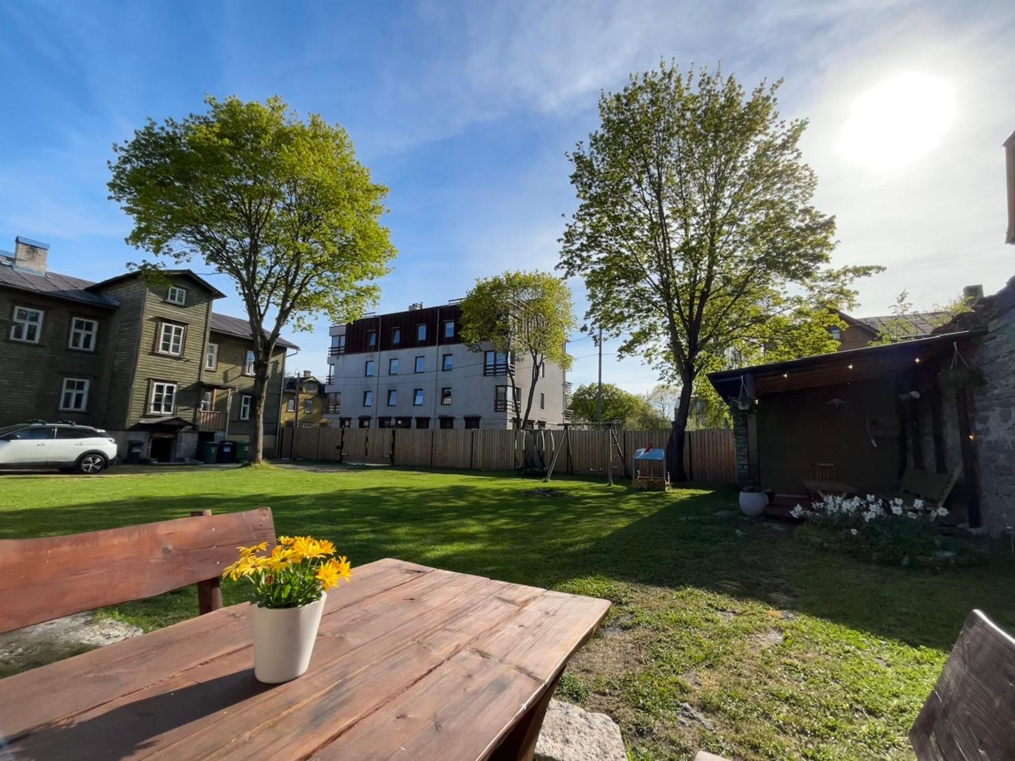 Garden Studio Next To Telliskivi & Old Town Apartment ทาลลินน์ ภายนอก รูปภาพ